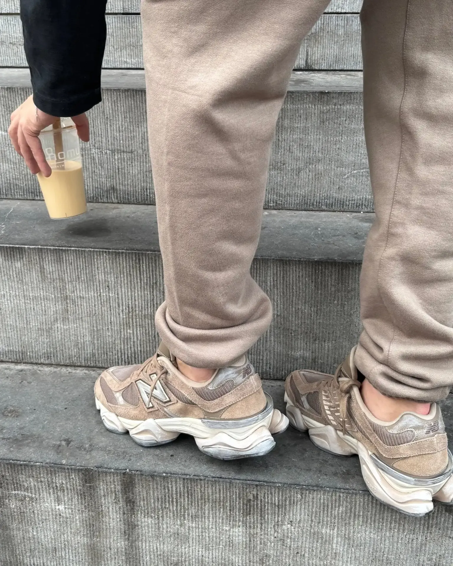 New Balance 9060 Mushroom